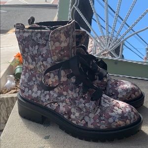 Floral boots